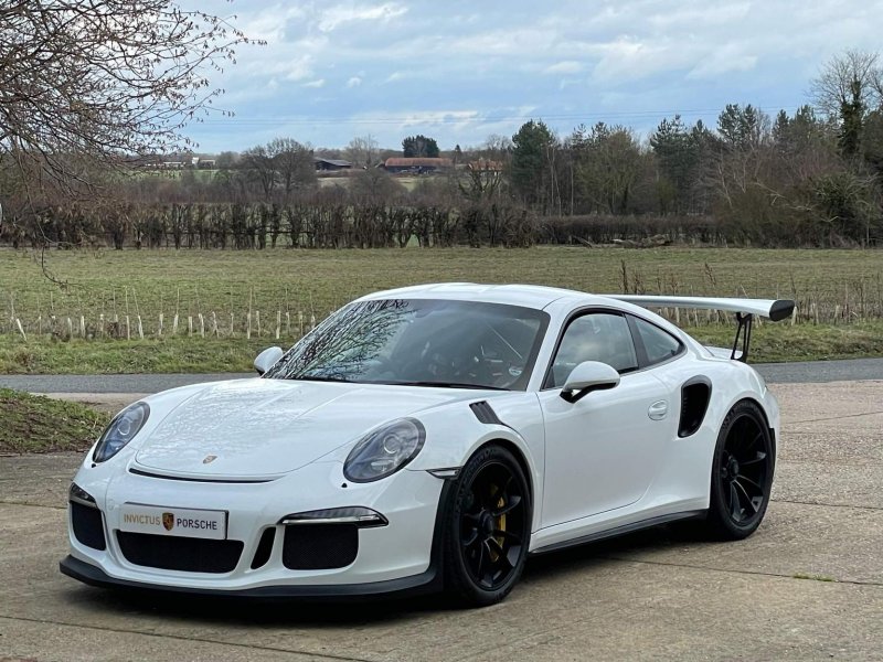 PORSCHE 911