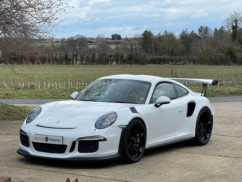 PORSCHE 911