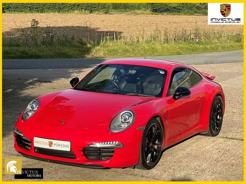 PORSCHE 911