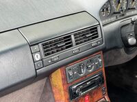 MERCEDES-BENZ 300