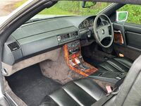 MERCEDES-BENZ 300