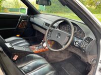 MERCEDES-BENZ 300