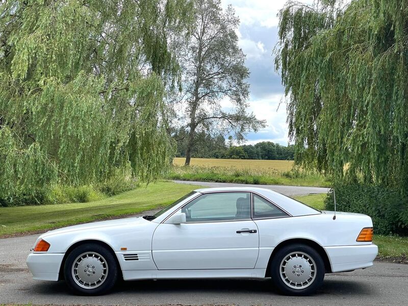 MERCEDES-BENZ 300