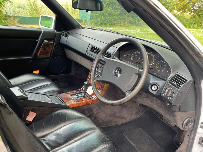 MERCEDES-BENZ 300