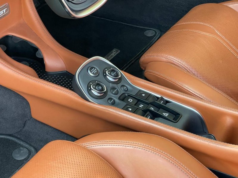 MCLAREN 570GT