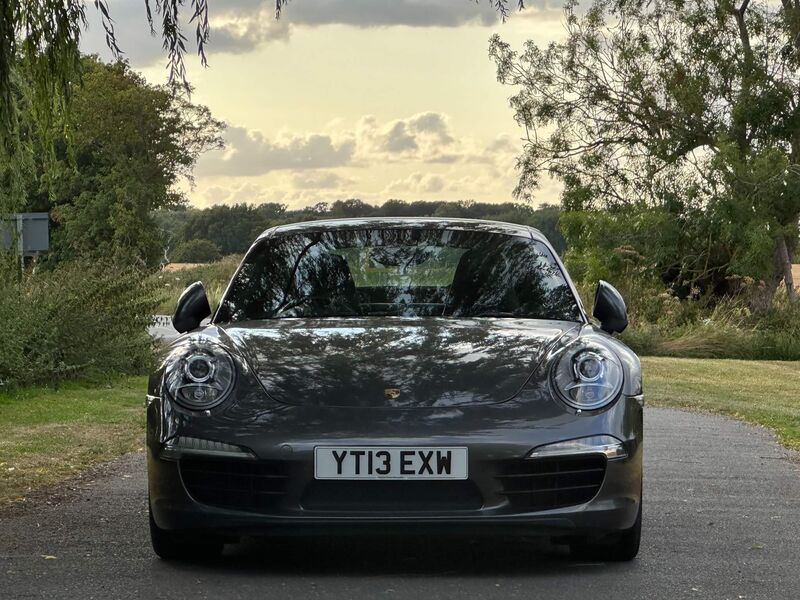 PORSCHE 911