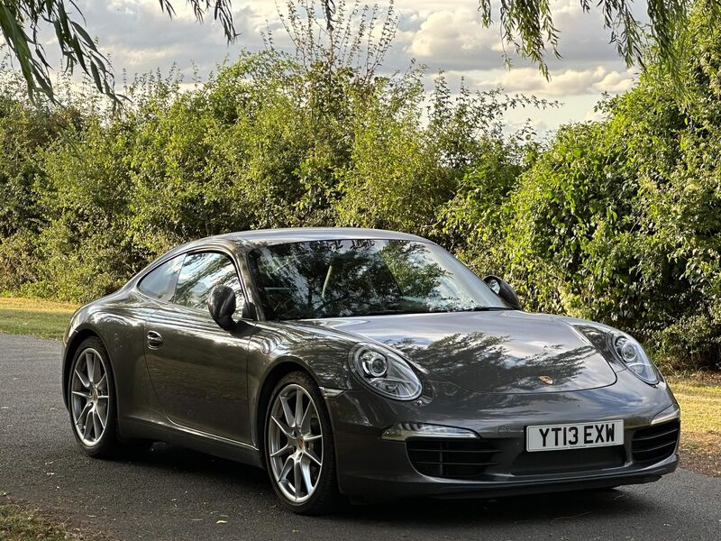 PORSCHE 911
