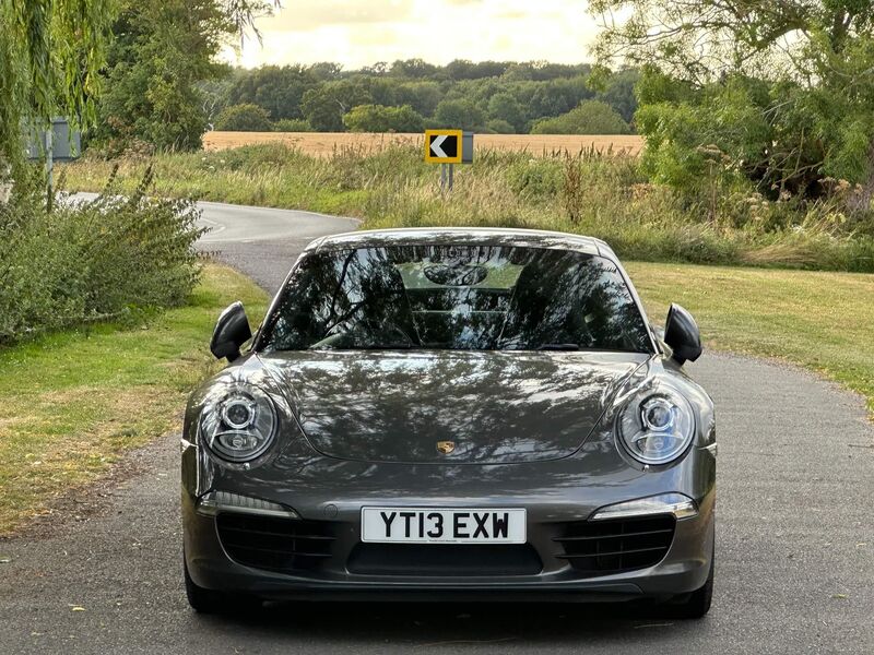 PORSCHE 911
