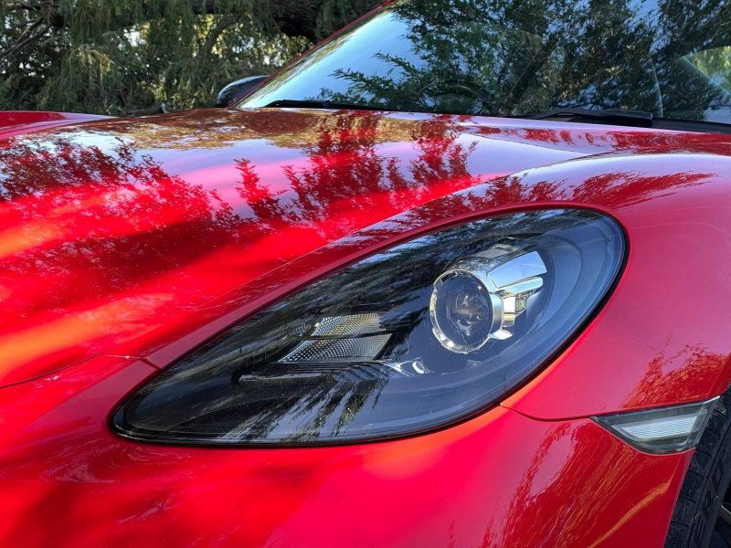 PORSCHE 718