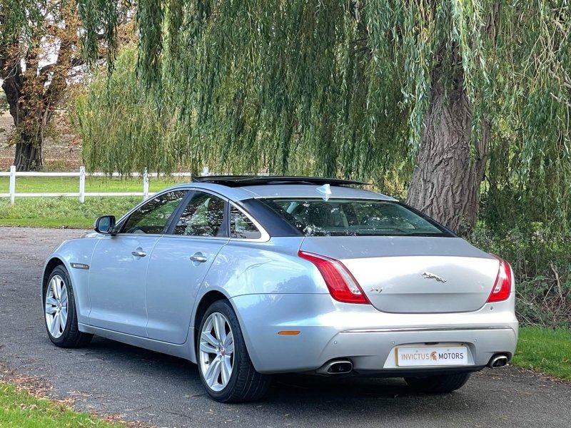 JAGUAR XJ