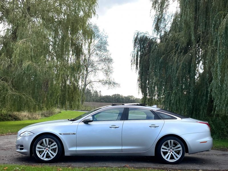 JAGUAR XJ