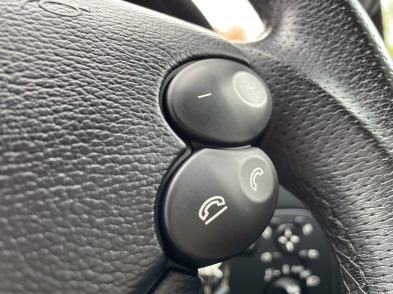 MERCEDES-BENZ CLK