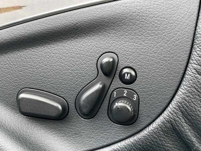 MERCEDES-BENZ CLK