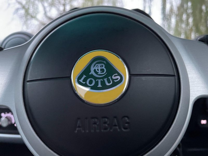 LOTUS ELISE