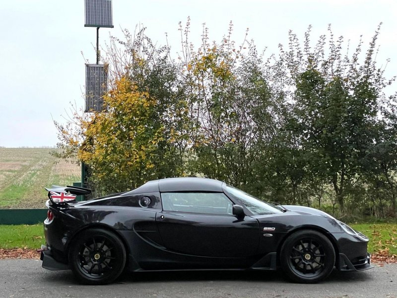 LOTUS ELISE