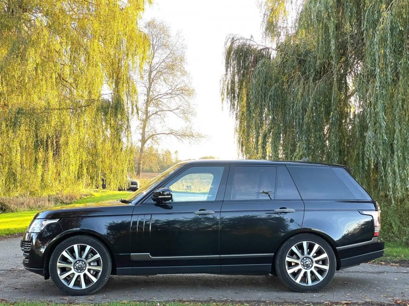 LAND ROVER RANGE ROVER