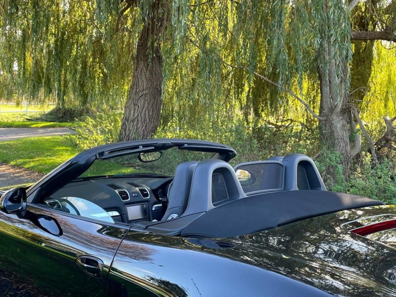 PORSCHE BOXSTER