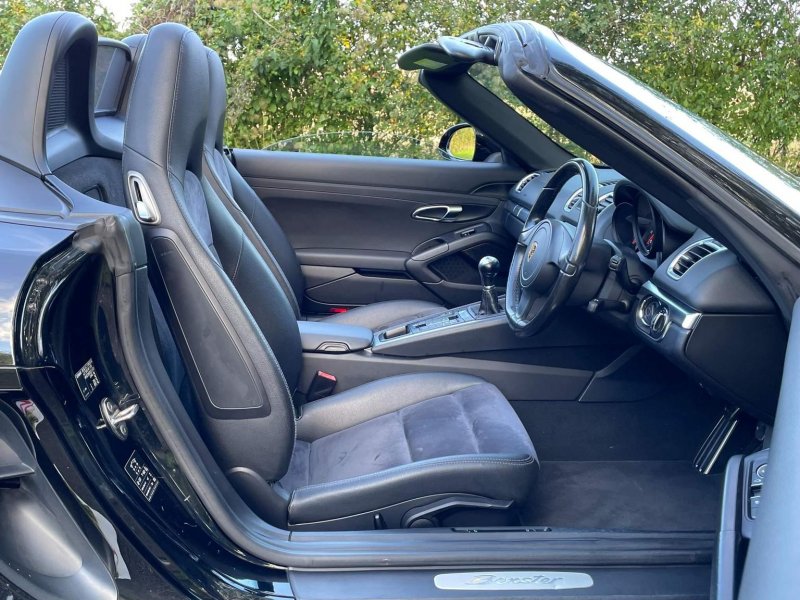 PORSCHE BOXSTER