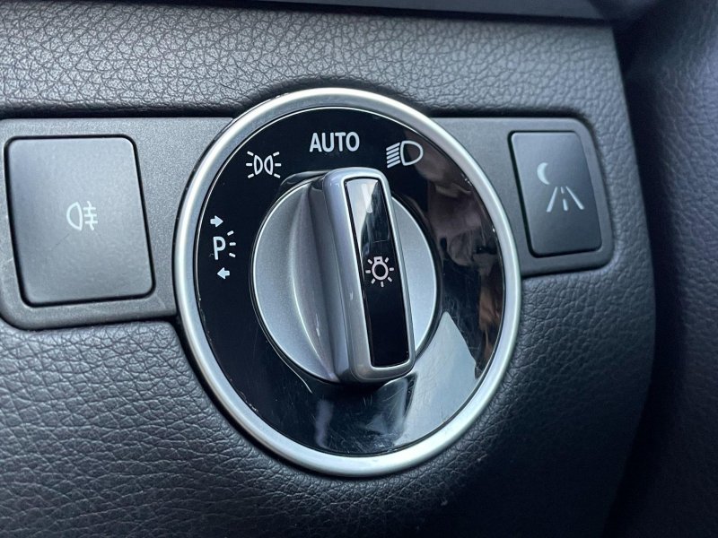 MERCEDES-BENZ M CLASS