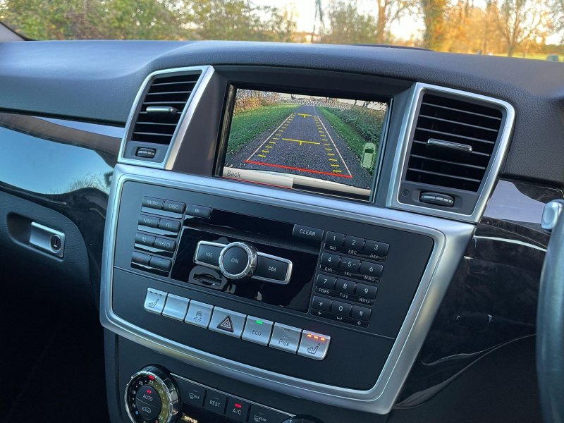 MERCEDES-BENZ M CLASS