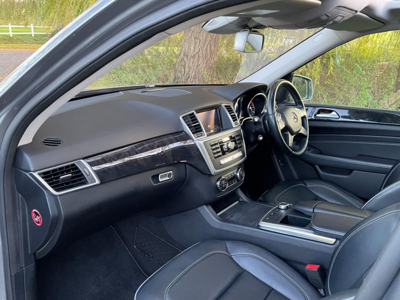 MERCEDES-BENZ M CLASS