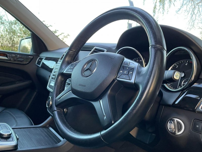 MERCEDES-BENZ M CLASS
