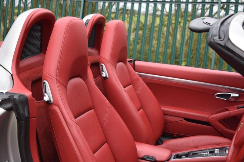 PORSCHE BOXSTER