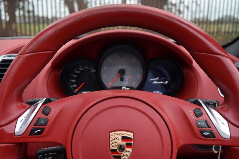 PORSCHE BOXSTER
