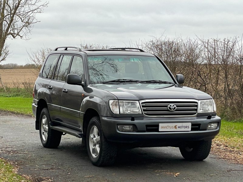 TOYOTA LAND CRUISER AMAZON