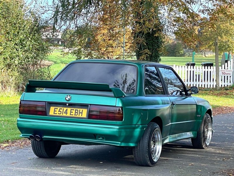 BMW 3 SERIES