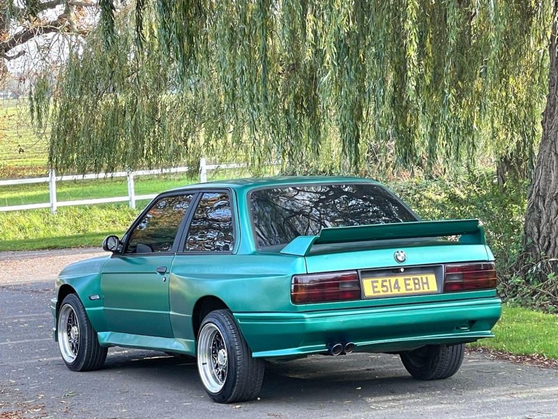 BMW 3 SERIES