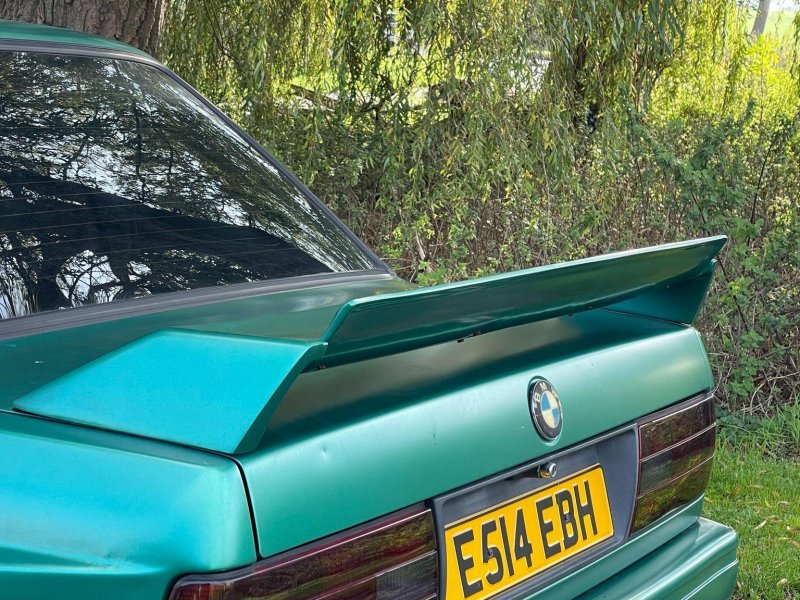 BMW 3 SERIES