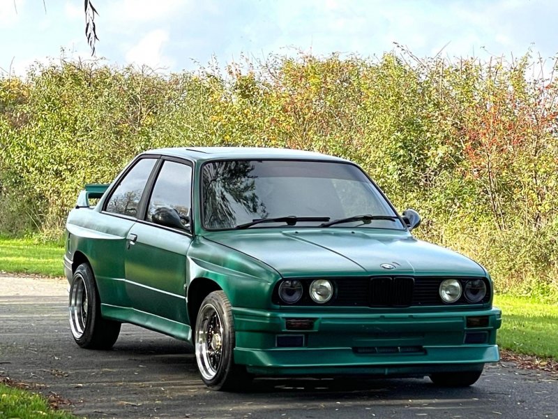 BMW 3 SERIES