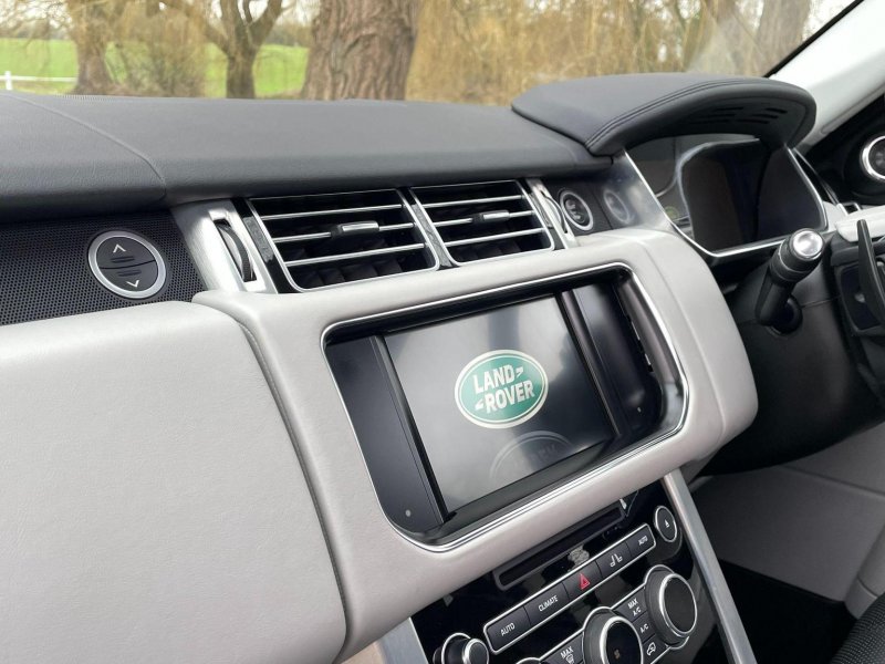 LAND ROVER RANGE ROVER