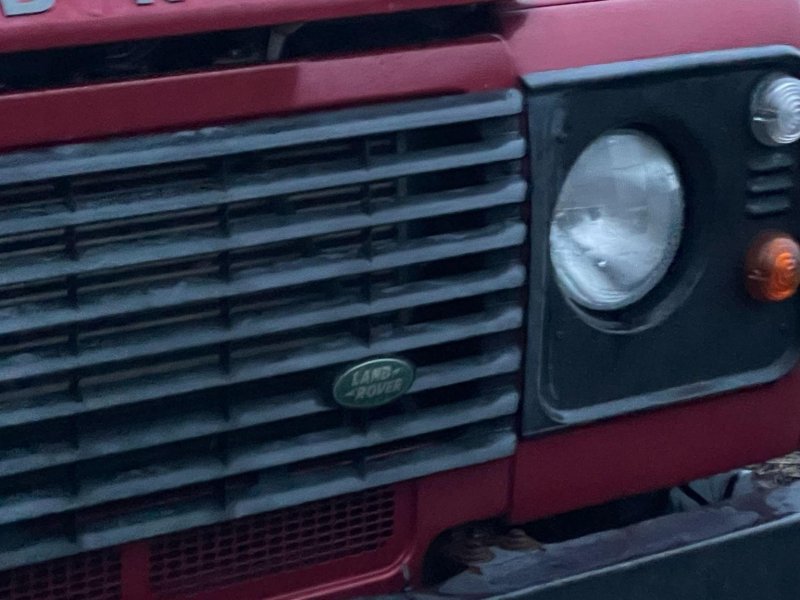 LAND ROVER DEFENDER 110
