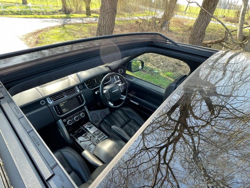LAND ROVER RANGE ROVER