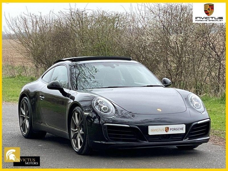 PORSCHE 911