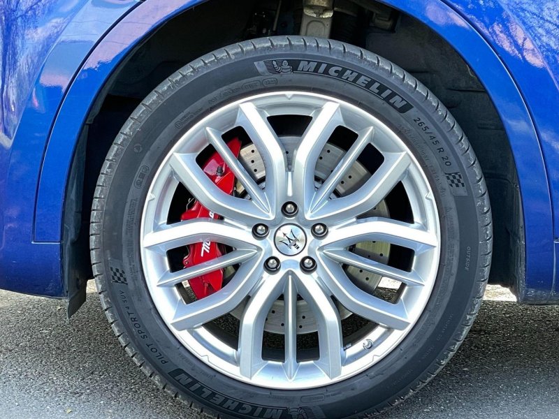 MASERATI LEVANTE