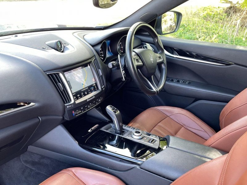 MASERATI LEVANTE