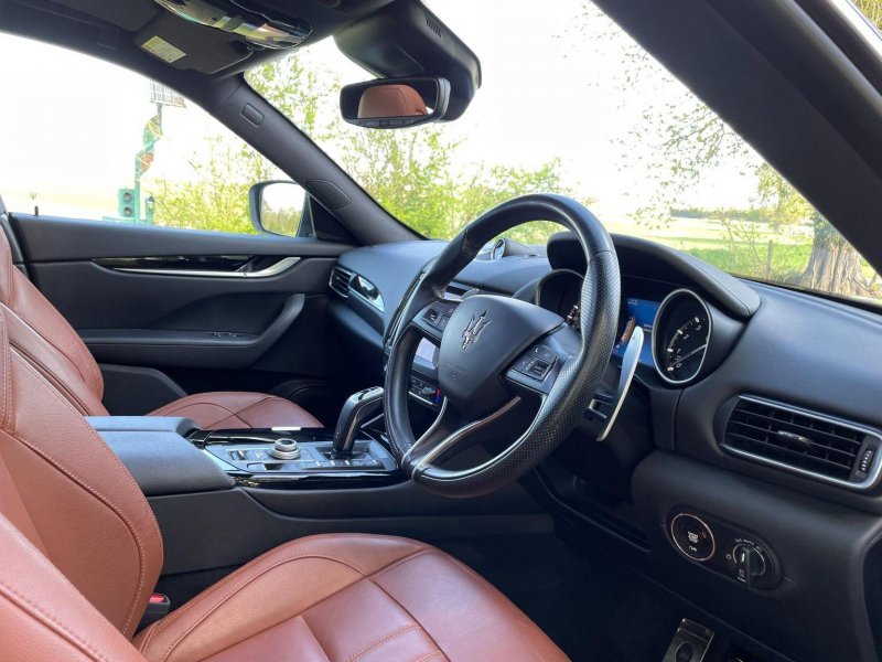 MASERATI LEVANTE