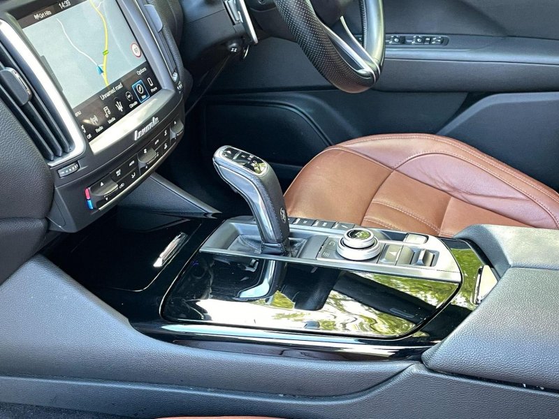 MASERATI LEVANTE