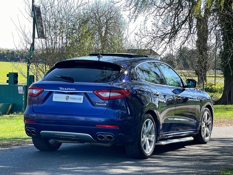 MASERATI LEVANTE