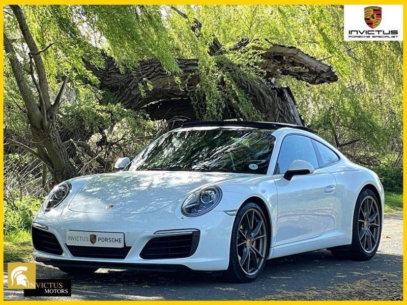 PORSCHE 911