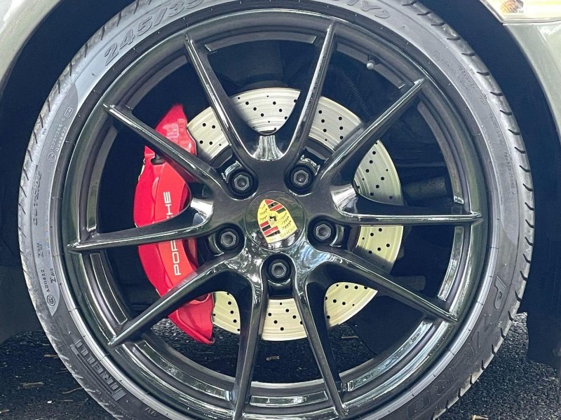 PORSCHE 911