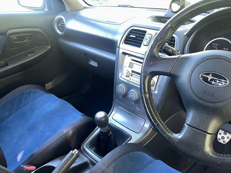 SUBARU IMPREZA