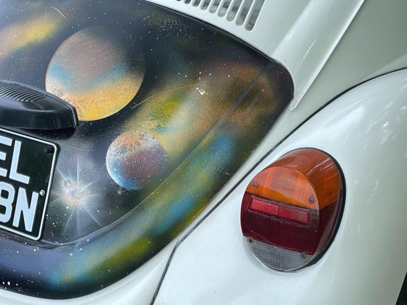 VOLKSWAGEN BEETLE