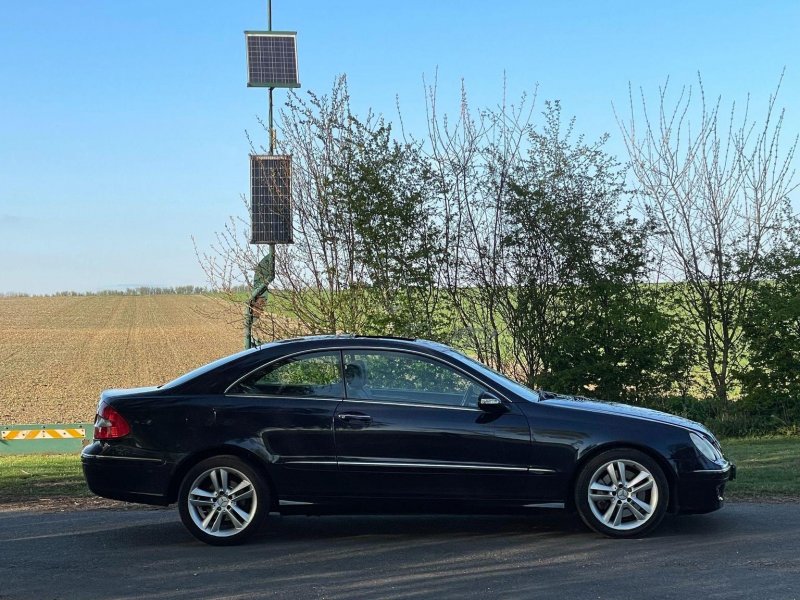 MERCEDES-BENZ CLK