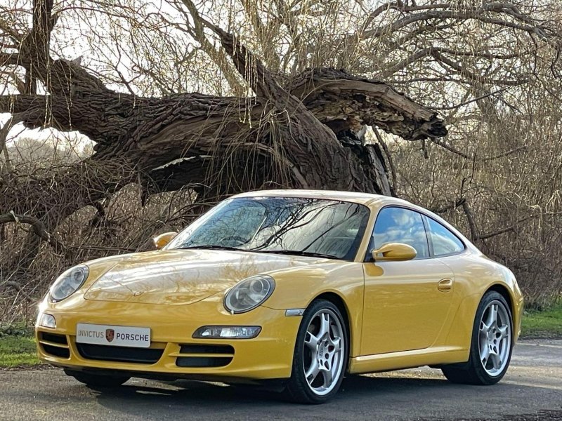 PORSCHE 911