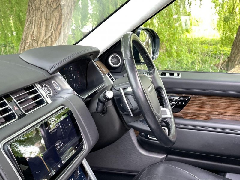 LAND ROVER RANGE ROVER