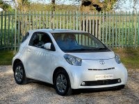 TOYOTA IQ